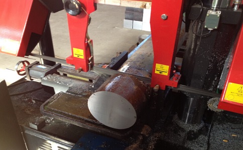 安化卧式带锯床加工时出现明显振荡如何排查？